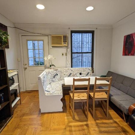 뉴욕 Fawlty Towers In Williamsburg 아파트 외부 사진